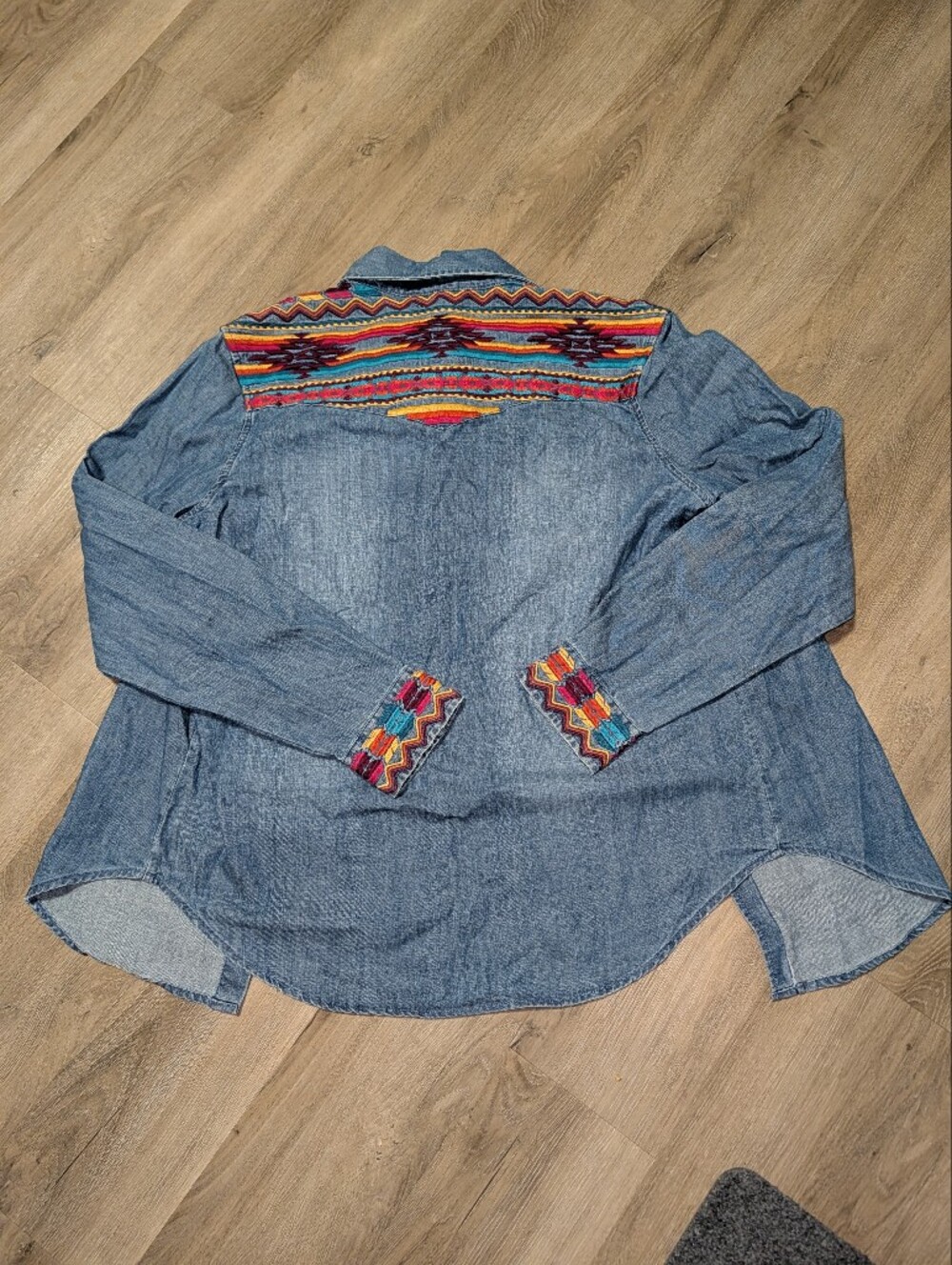 Stetson Blue Denim Button-Down Shirt with Multicolor Embroidered Yoke - Large